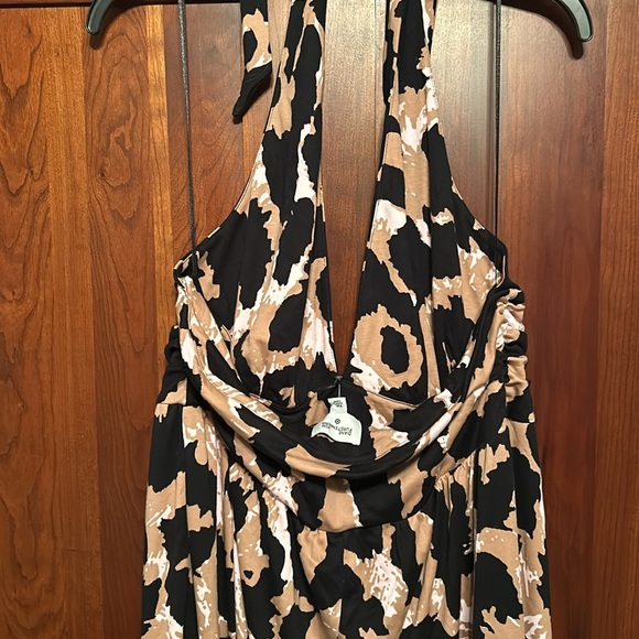 Brand new jumpsuit - Picture 5 of 7